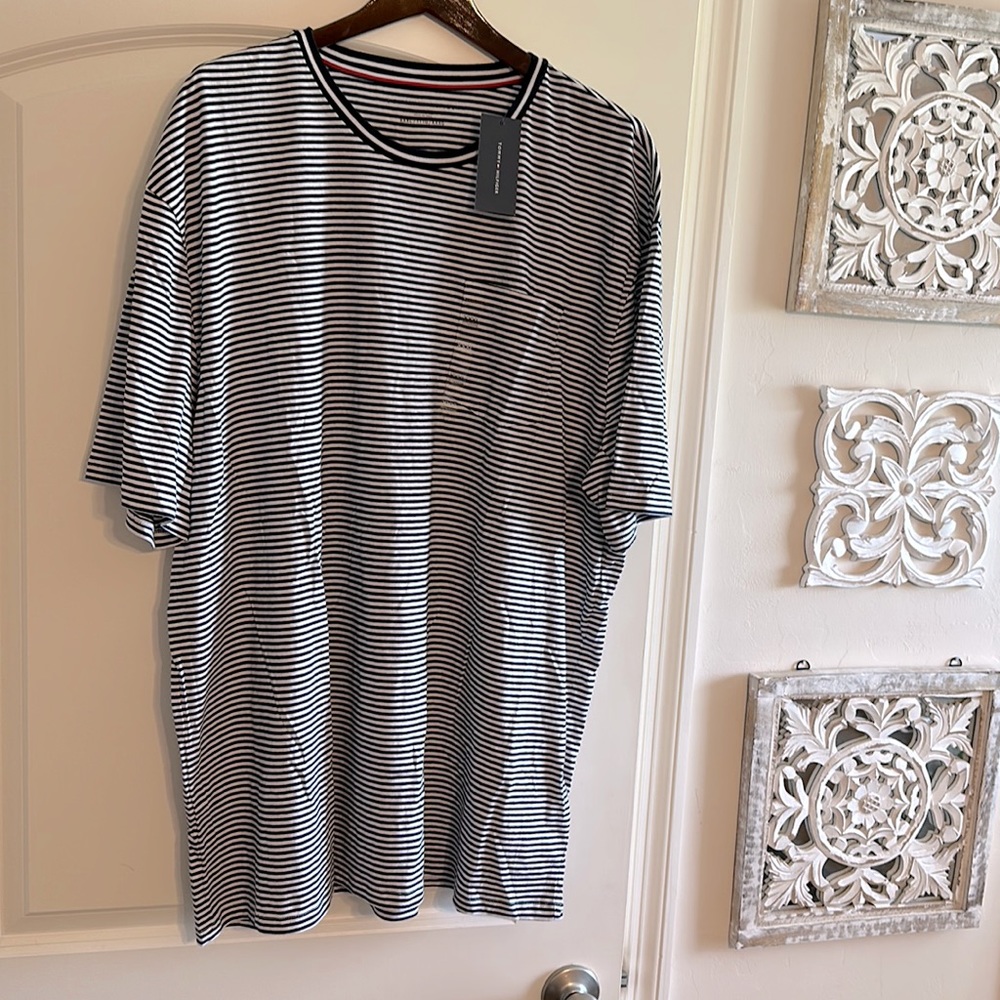 Tommy Hilfiger T-Shirt NEW